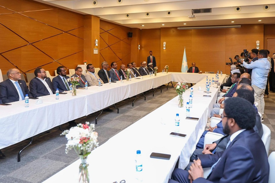 Shirka dowladda iyo mucaaradka oo ka furmaya Muqdisho.jpg